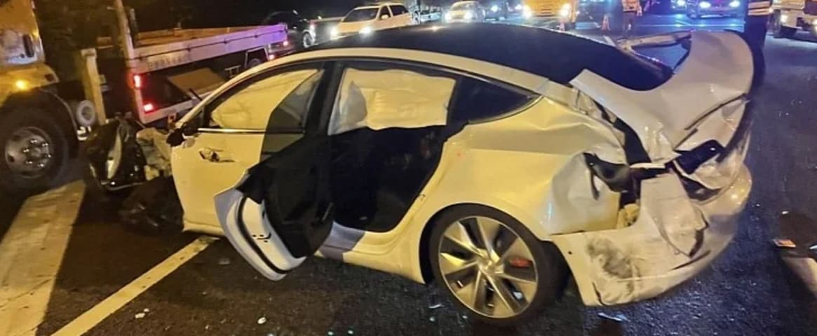 Tesla Model 3 on Autopilot Crashes Against Emergency Vehicle in Taiwan