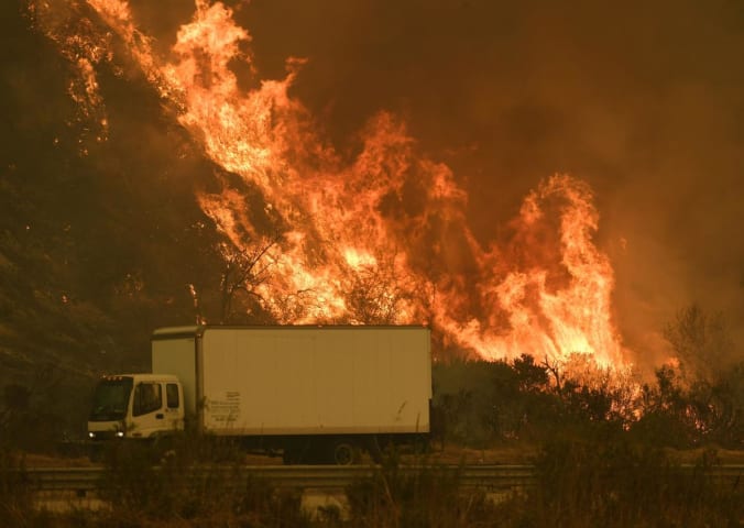 Waze, Google Maps Send California Residents Straight Into Wildfires