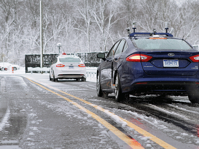 Self-driving cars succumb to snow blindness as driving lanes disappear