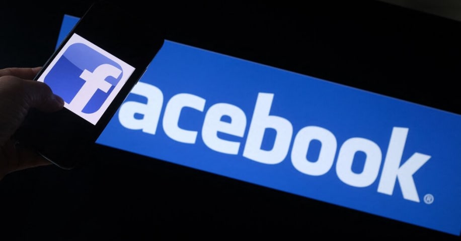 Facebook Apologizes After A.I. Puts 'Primates' Label on Video of Black Men