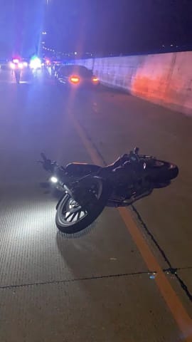 Agencia estadounidense investiga accidentes de Tesla que mataron a 2 motociclistas