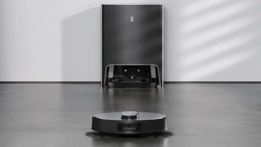 Hackers turn robot vacs across the US into obscenity-yelling machines