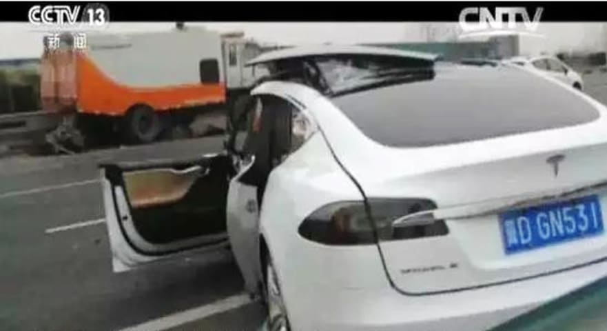 Tesla confirms 'Autopilot' engaged in fatal crash in China