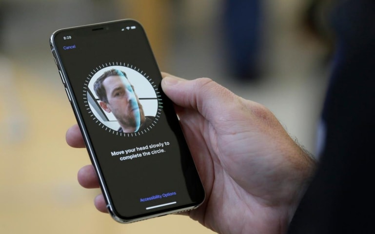 Los piratas informáticos afirman vencer al Face ID del iPhone X en una semana con una máscara de £ 115