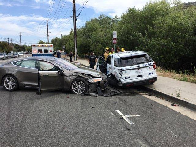 Tesla on Autopilot Crashed into Parked Police Car in California