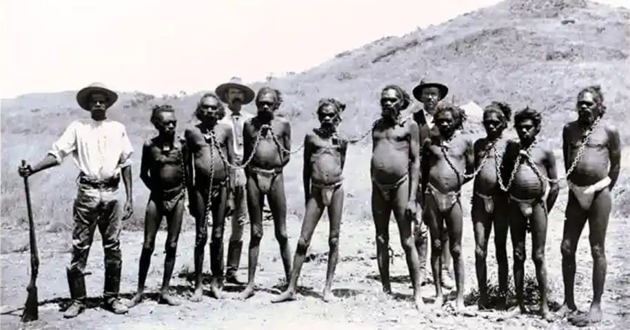 Facebook supprime la photo d'hommes aborigènes utilisés pour prouver le racisme en Australie