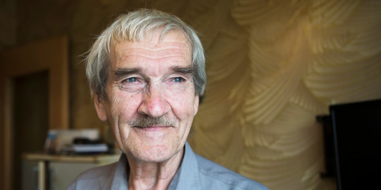 Stanislav Petrov, the Soviet officer 'saved' the world from nuclear war