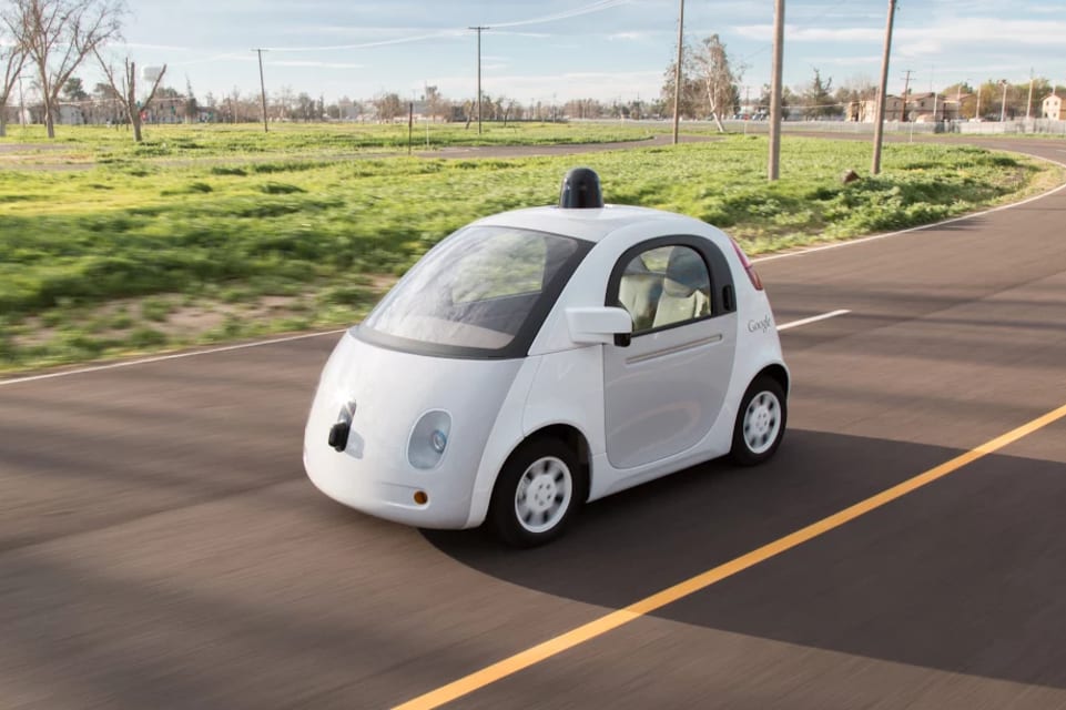 Google and Delphi self-driving cars in near miss