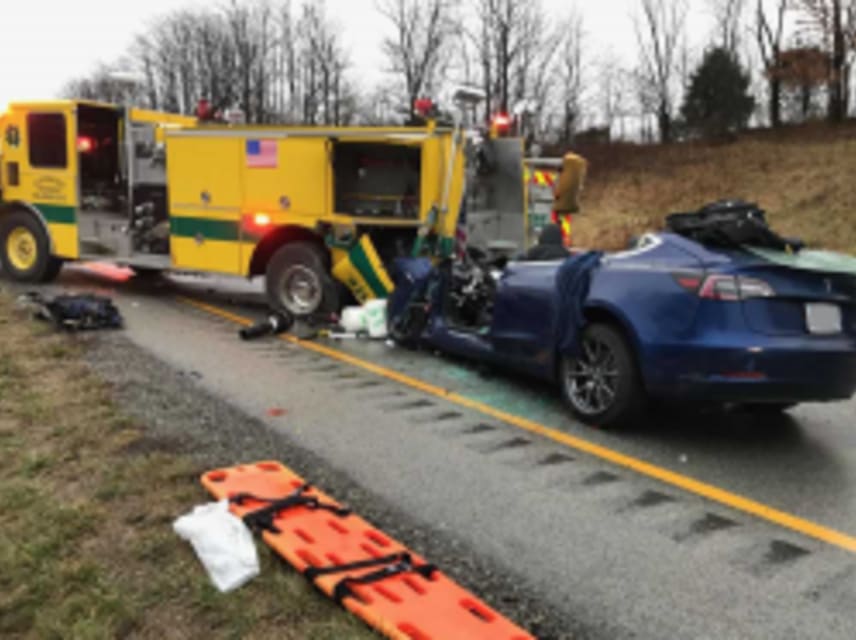 Hombre demanda a Tesla por accidente de Autopilot en 2019