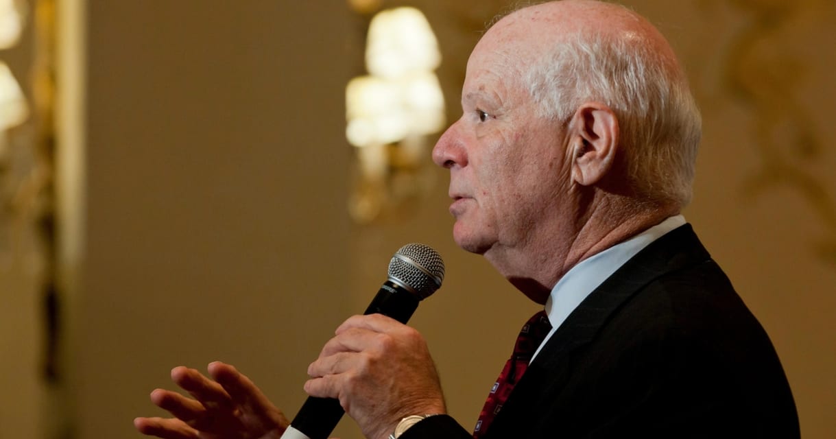 Une opération de deepfake élaborée nécessite une réunion avec un sénateur américain