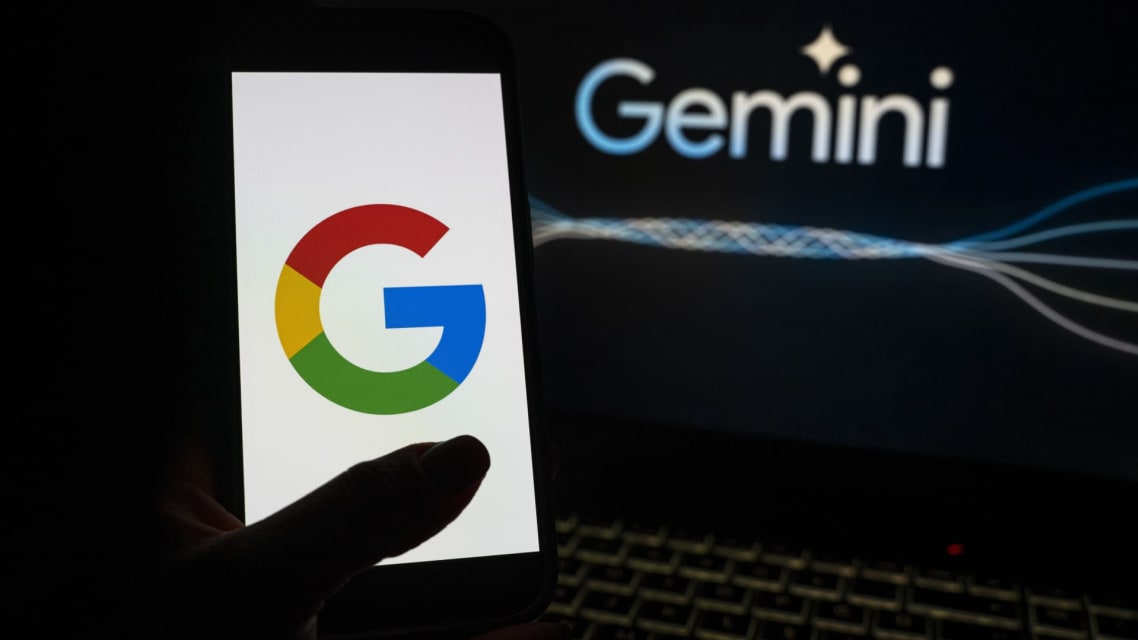translated-fr-Google pauses Gemini AI image generator after it created inaccurate historical pictures