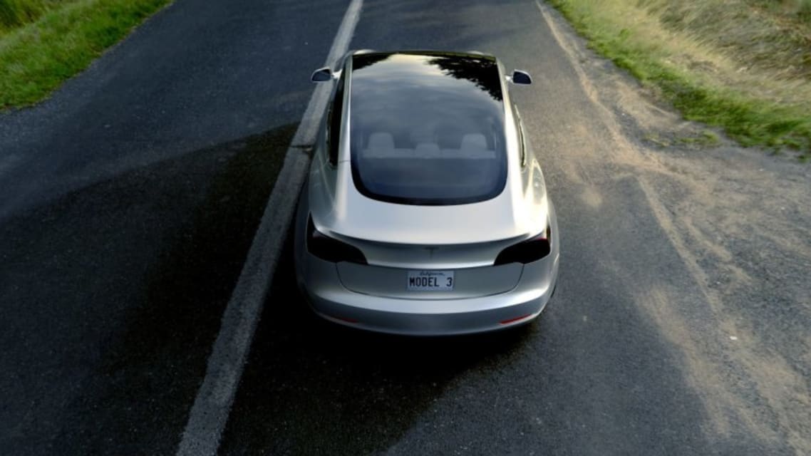 Man killed in Tesla auto-drive crash may have been watching Harry Potter