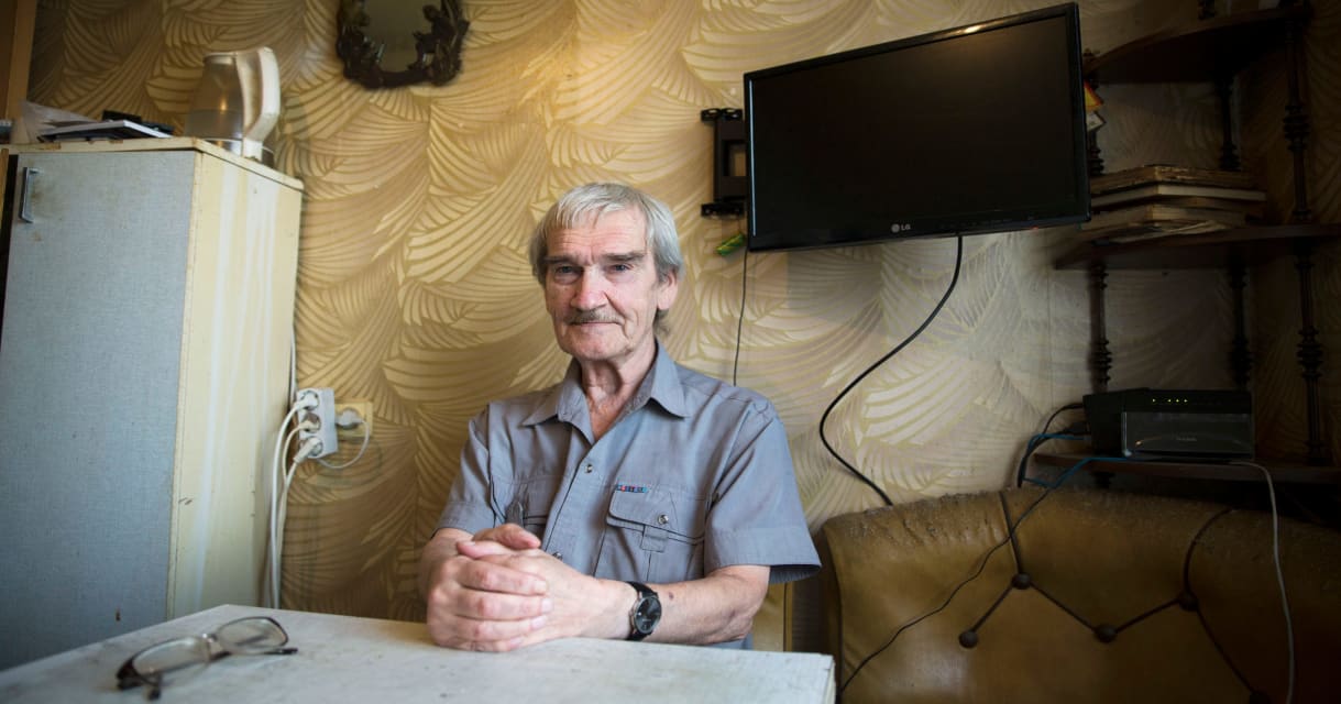 Stanislav Petrov, Soviet credited with averting nuclear war, dies at 77