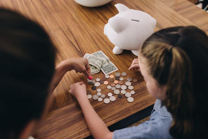 family-counting-savings.jpg
