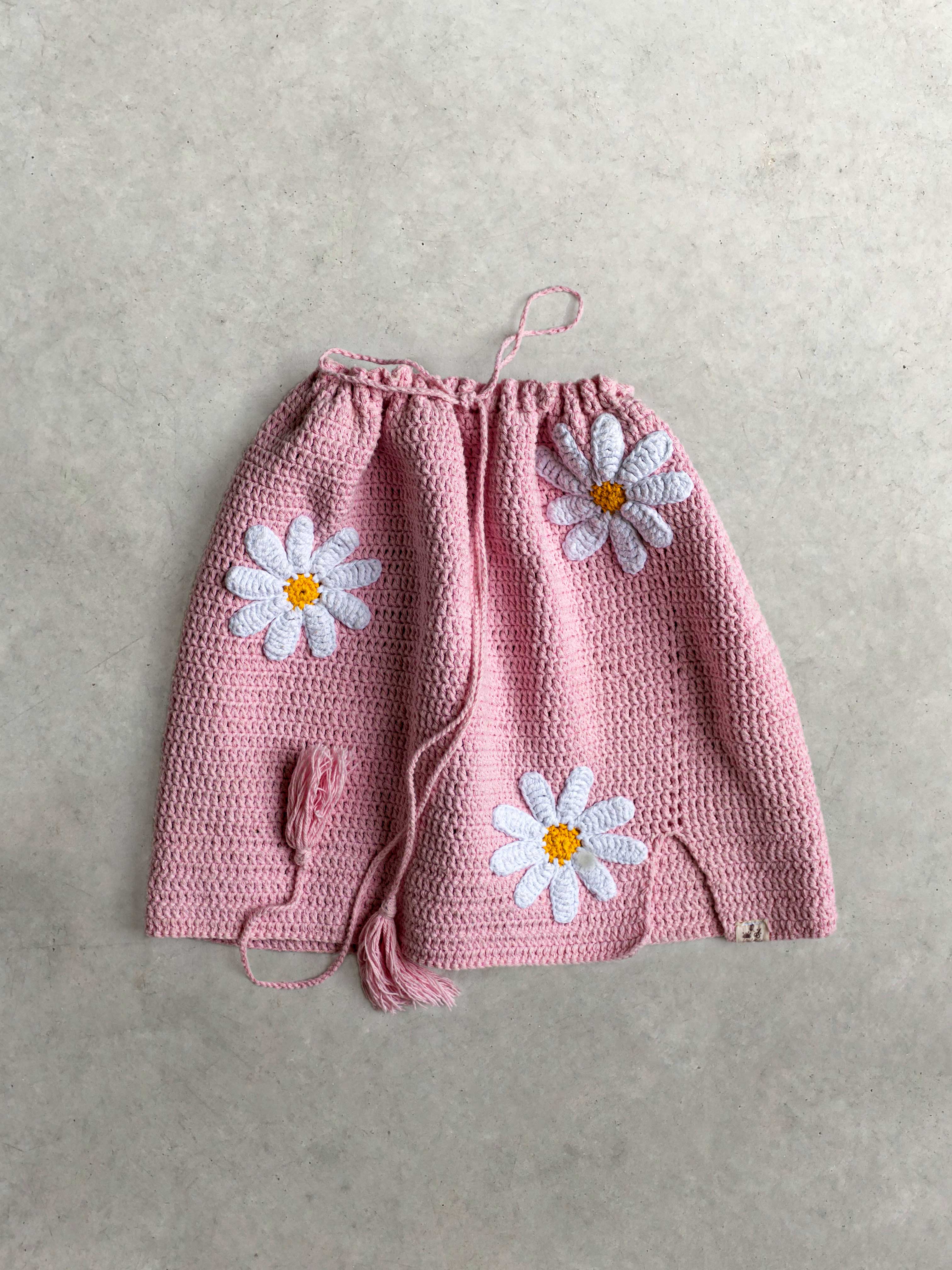 Packshot de Jupe crochet rose  par la marque mathilda roks