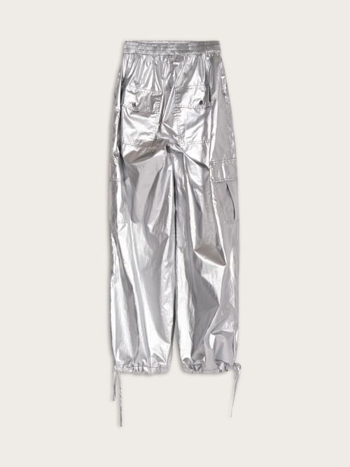 Photo de la pièce Cargo argenté  disponible à la location en ligne ou dans notre showroom à Paris