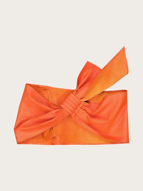 Photo de la pièce Ceinture nouée  disponible à la location en ligne ou dans notre showroom à Paris