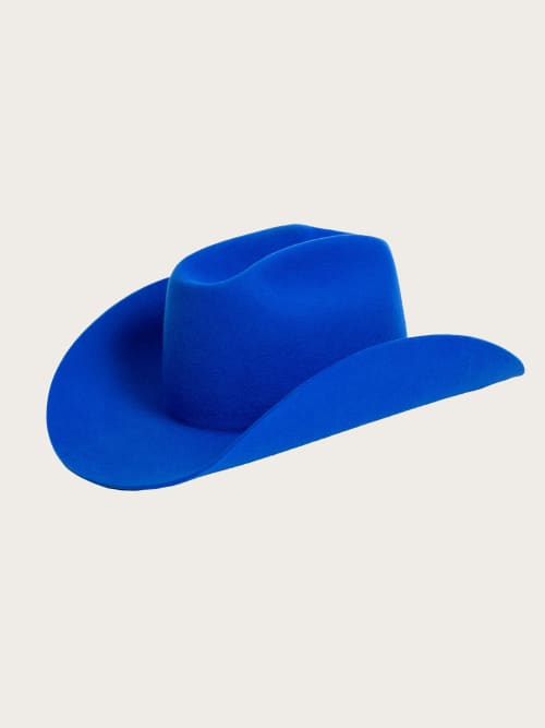 Photo de la pièce Chapeau Electric Blue disponible à la location en ligne ou dans notre showroom à Paris