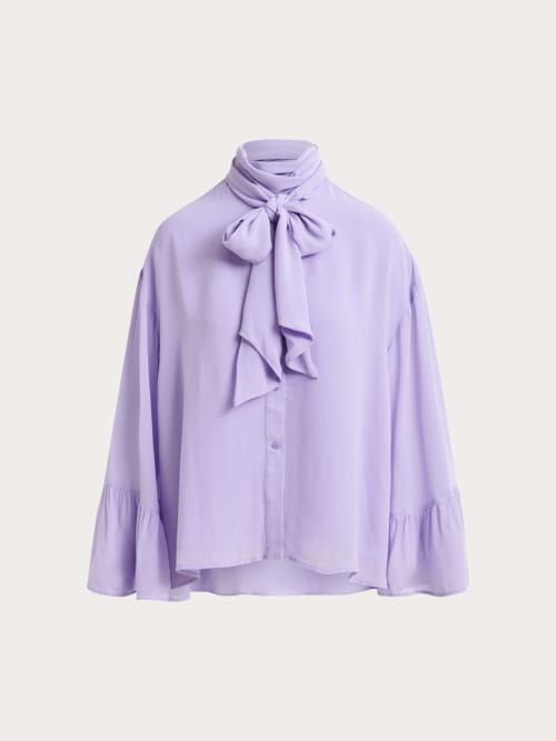 Photo de la pièce Chemise lavallière disponible à la location en ligne ou dans notre showroom à Paris