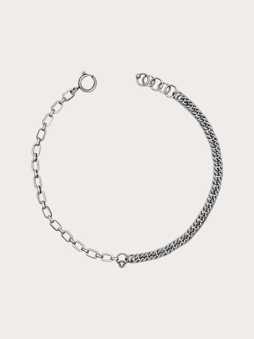 Photo de la pièce Collier Billie disponible à la location en ligne ou dans notre showroom à Paris