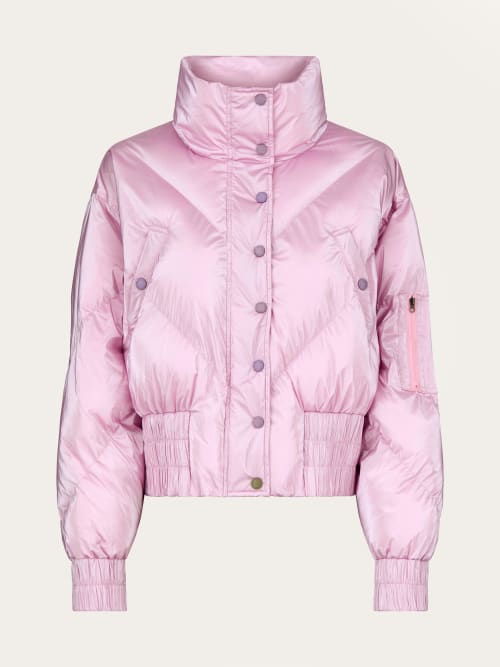 Photo de la pièce Doudoune brillante rose disponible à la location en ligne ou dans notre showroom à Paris