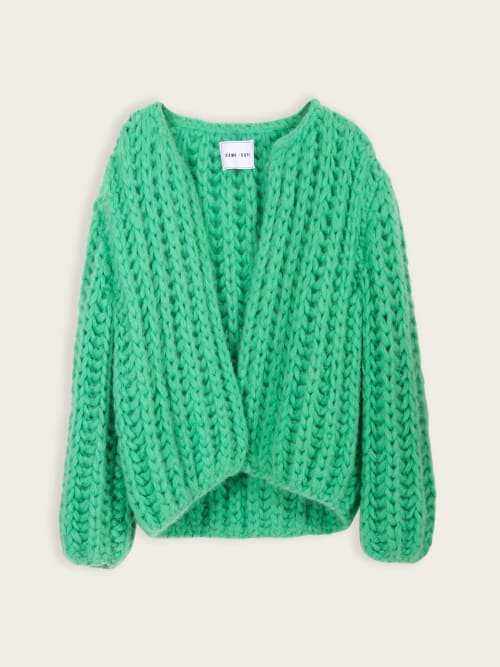 Photo de la pièce Gilet en maille vert  disponible à la location en ligne ou dans notre showroom à Paris