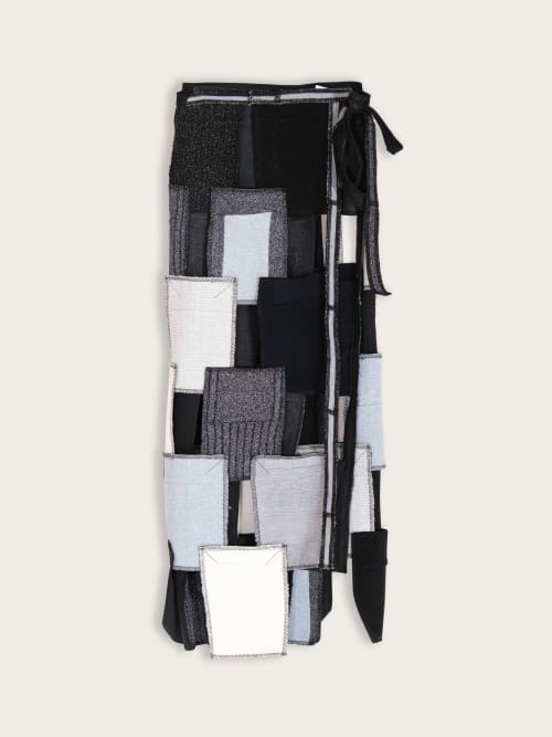 Photo de la pièce Jupe patchwork disponible à la location en ligne ou dans notre showroom à Paris