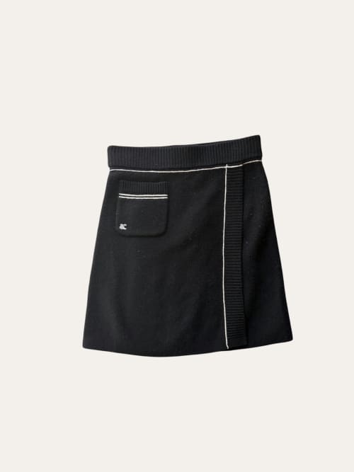 Photo de la pièce Jupe taille haute  disponible à la location en ligne ou dans notre showroom à Paris