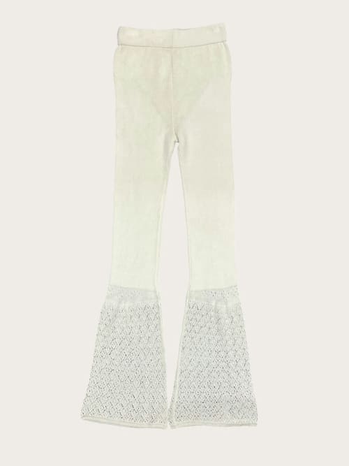 Photo de la pièce Pantalon blanc en crochet disponible à la location en ligne ou dans notre showroom à Paris