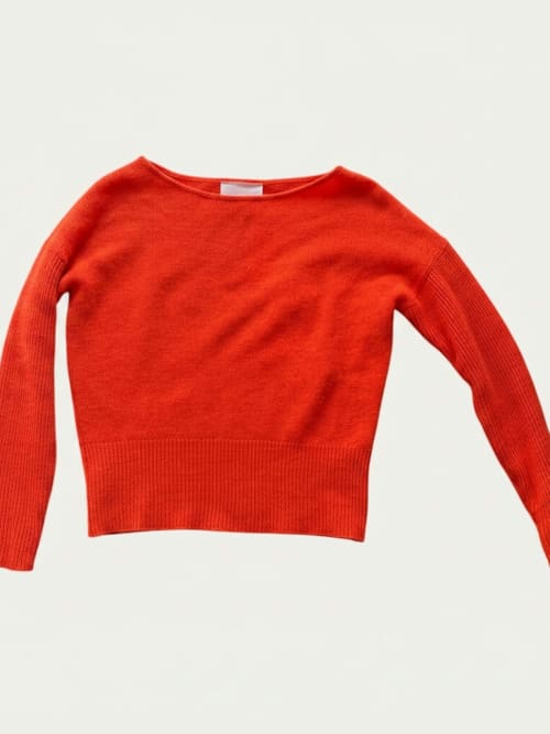 Photo de la pièce Pull col bateau disponible à la location en ligne ou dans notre showroom à Paris