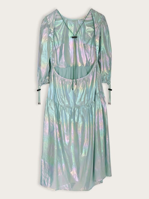 Photo de la pièce Robe bleue métallique dos nu disponible à la location en ligne ou dans notre showroom à Paris