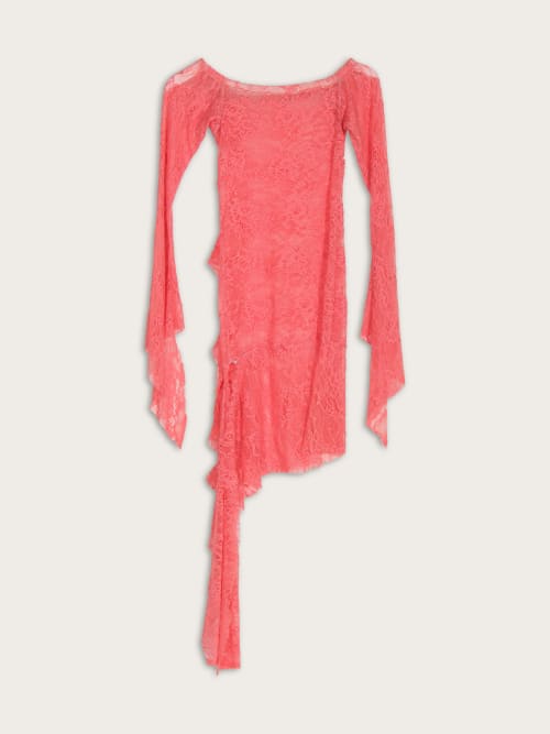 Photo de la pièce Robe en dentelle saumon disponible à la location en ligne ou dans notre showroom à Paris