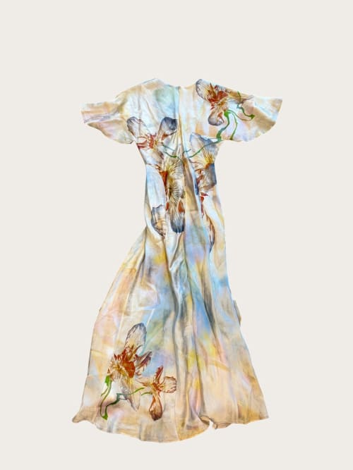 Photo de la pièce Robe longue à imprimés disponible à la location en ligne ou dans notre showroom à Paris