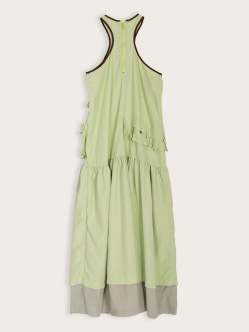 Photo de la pièce Robe utilitaire verte  disponible à la location en ligne ou dans notre showroom à Paris