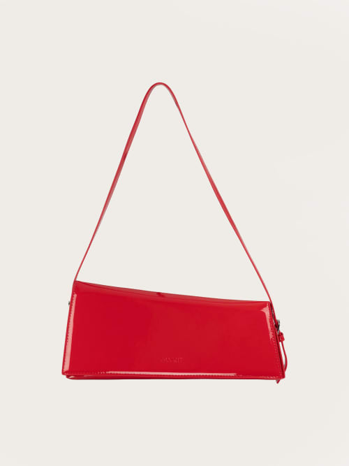 Photo de la pièce Sac baguette vernis rouge disponible à la location en ligne ou dans notre showroom à Paris