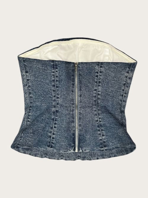 Photo de la pièce Top bustier denim avec brillants  disponible à la location en ligne ou dans notre showroom à Paris