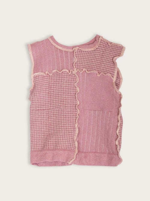 Photo de la pièce Top moulant rose disponible à la location en ligne ou dans notre showroom à Paris