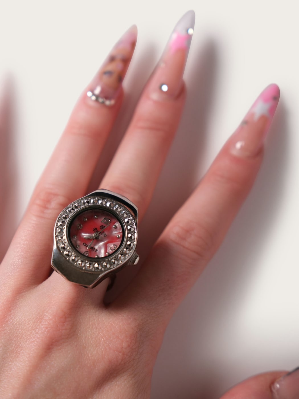 Photo principale du produit Bague montre rose  de la marque Inès Pineau