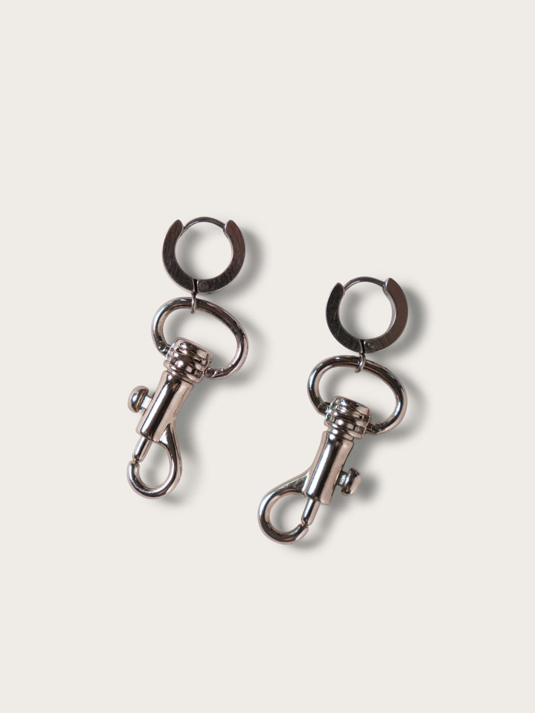 Photo principale du produit Boucles d'oreilles fermoir argenté de la marque Inès Pineau