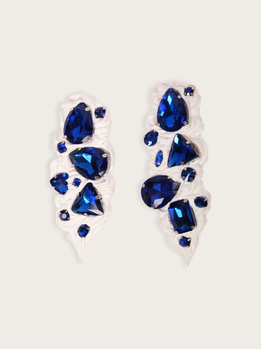 Photo principale du produit Boucles silicone blanches diamants bleus  de la marque House of Rubber