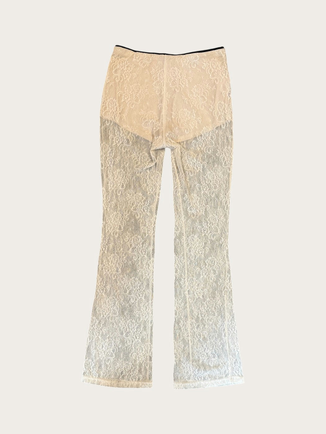 Photo secondaire du produit Pantalon en dentelle doublé mini-short de la marque Sunday Life