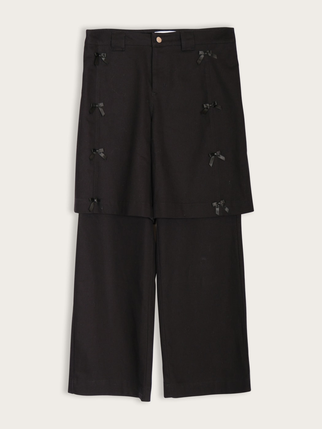 Photo principale du produit Pantalon-short noir à noeuds de la marque KkCo