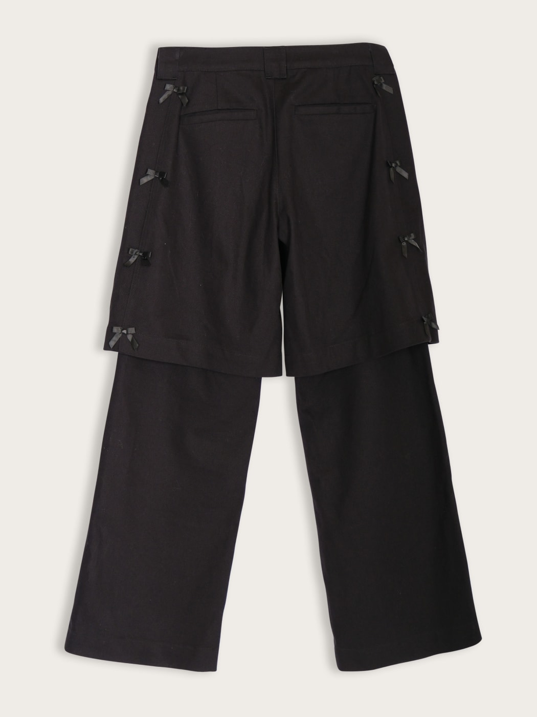 Photo secondaire du produit Pantalon-short noir à noeuds de la marque KkCo