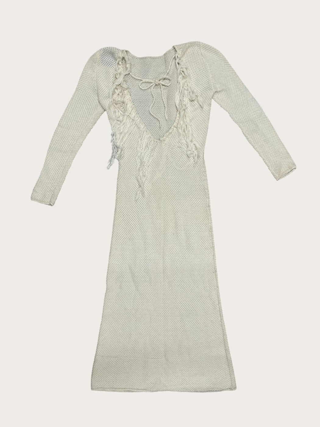 Photo principale du produit Robe échancrée à franges de la marque Sake