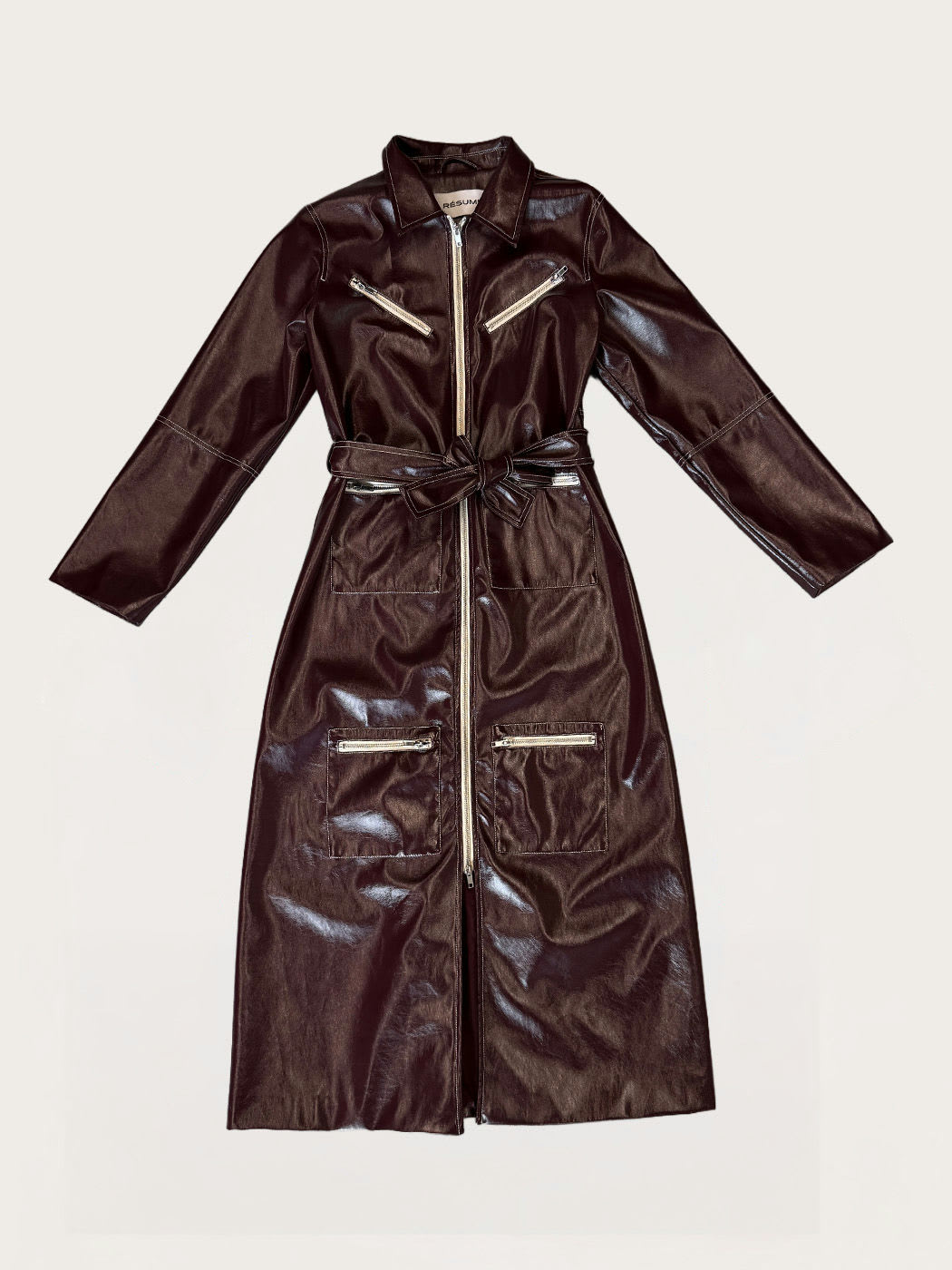 Photo principale du produit Trench long en vinyl bordeaux  de la marque Résumé