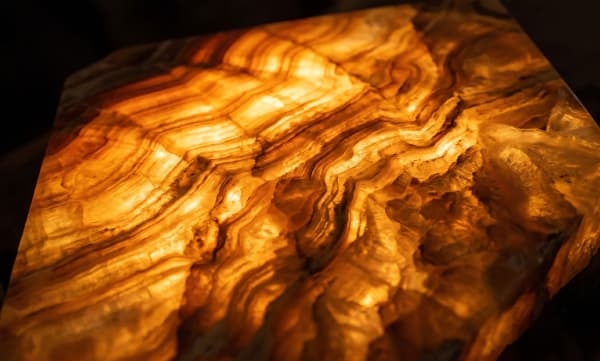 Onyx stone Dubai UAE. backlit onyx slabs