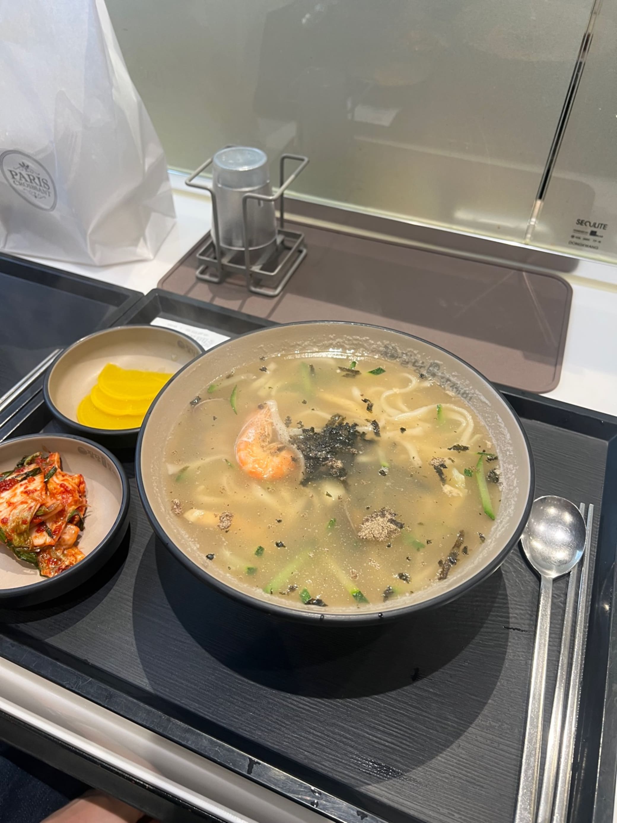 Mild Kaljebi at 원조팔당칼제비집