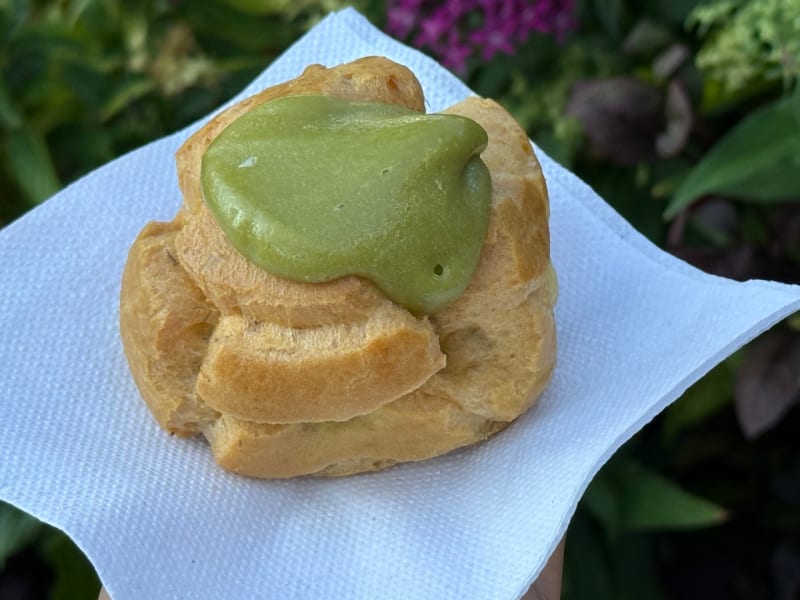 Green Tea Puff at Liliha Bakery Waikiki