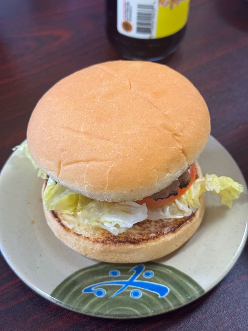 Burger at Shige's Saimin Stand