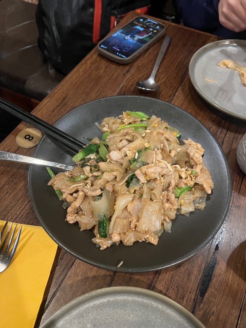 Pad Si-ew at Chat Thai - Sydney